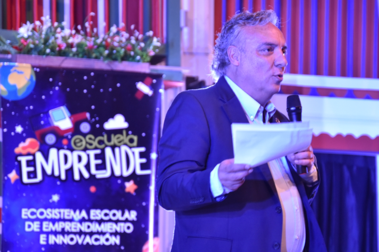 LOS APRENDIZAJES DEL SECTOR EDUCATIVO EN EL QUINDÍO SE TRASFORMAN EN ESTRATEGIA DE GOBIERNO CON "ESCUELA EMPRENDE"