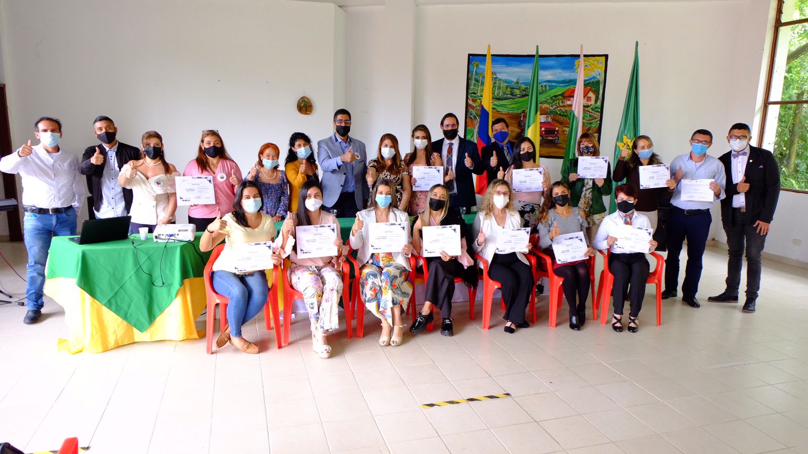 27 ORIENTADORES DE IE DEL QUINDÍO, CERTIFICADOS EN CIBERNÉTICA NEUROSOCIAL.
